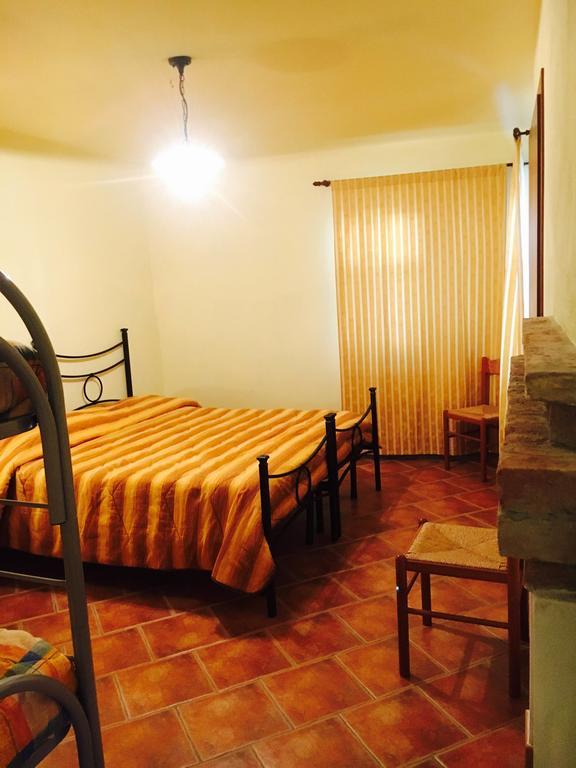 Agriturismo 'D Raine Montelupo Albese Exterior foto